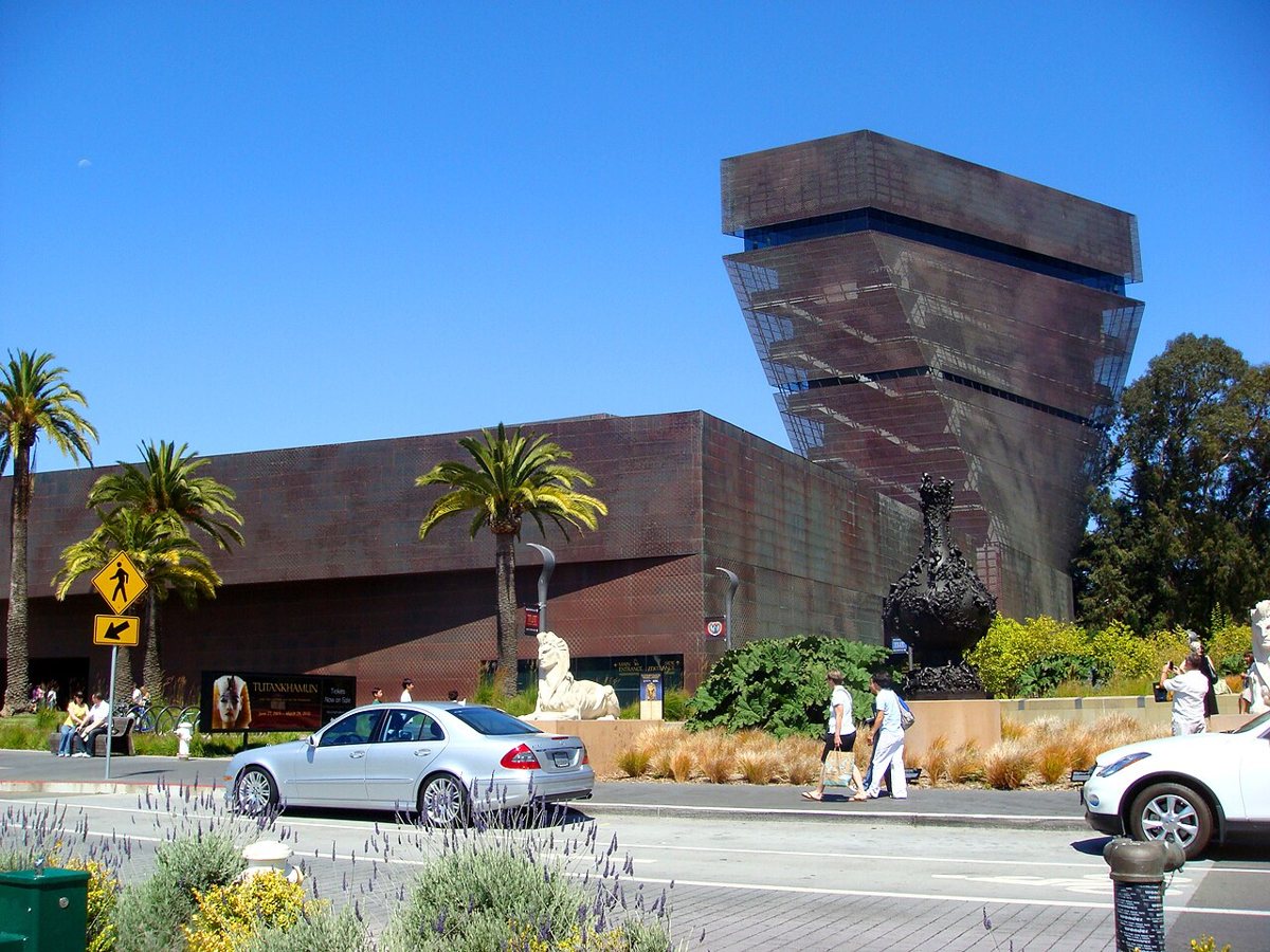 the copper-clad de Young Museum tower in Golden Gate Park, San Francisco