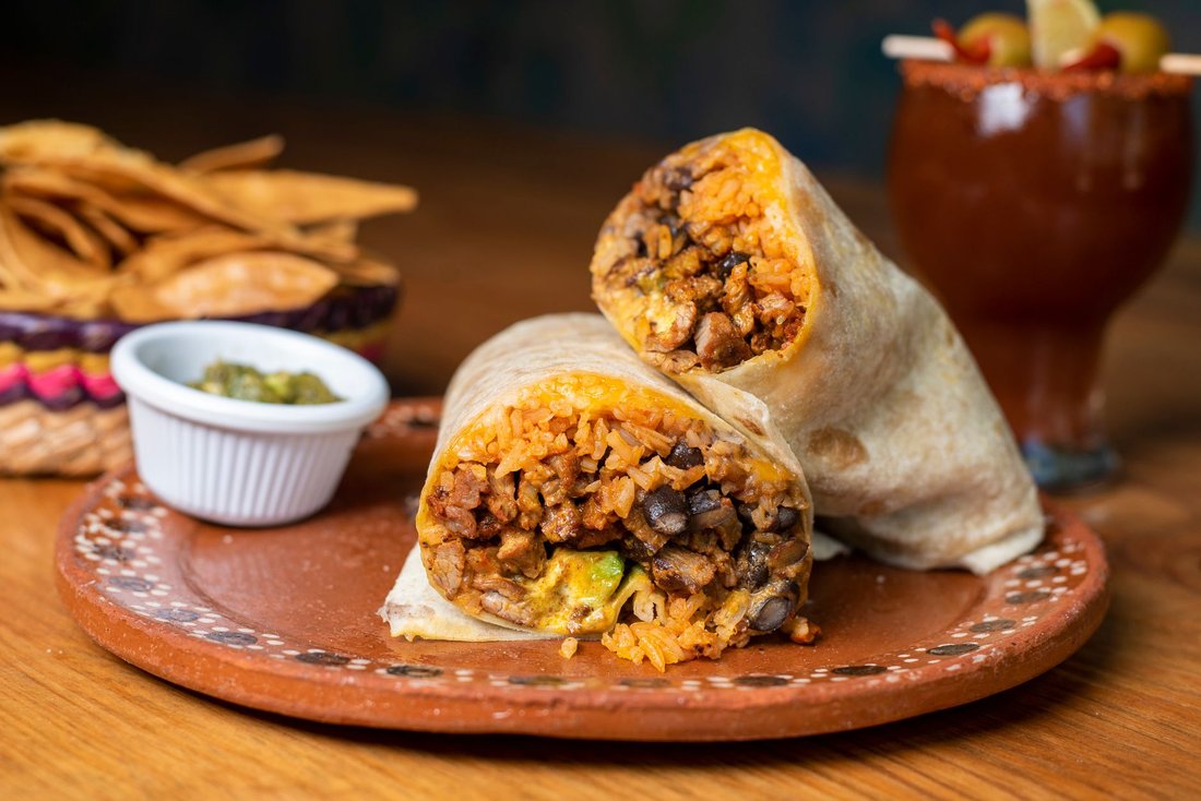 where to eat in the mission